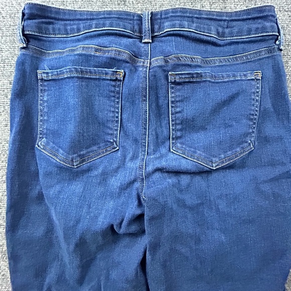 NYDJ Marilyn Straight Jeans Size 8 Denim Lift Tuck Technology - Picture 7 of 7